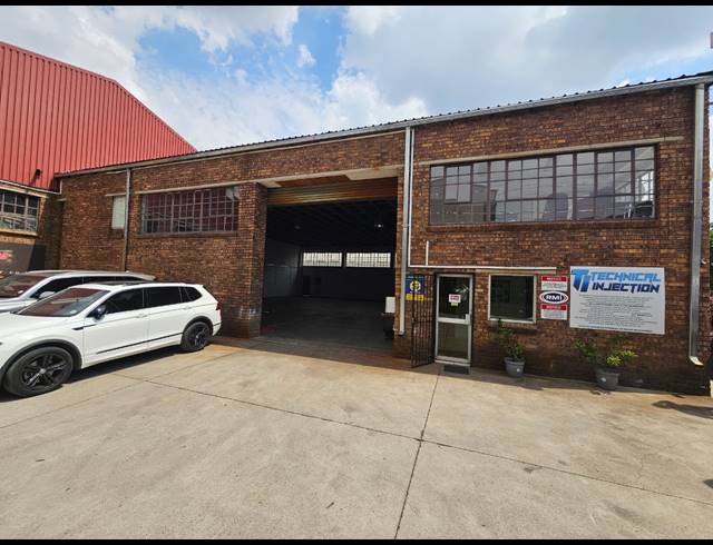 548M² WAREHOUSE TO LET IN MEADOWDALE